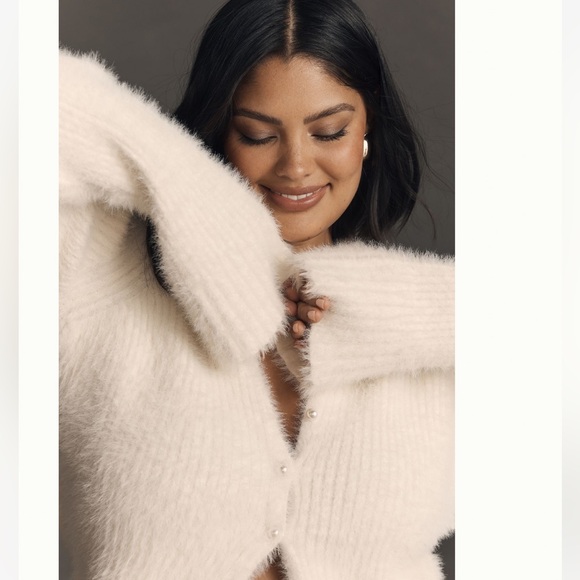 NWT Anthropologie Pearl Button Fuzzy Cardigan Sweater size L - Picture 3 of 15